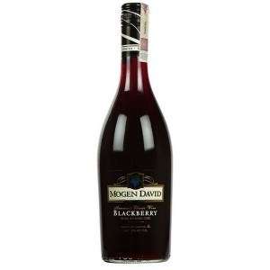 Wino Mogen David cz/sł 0,75 bleckberry