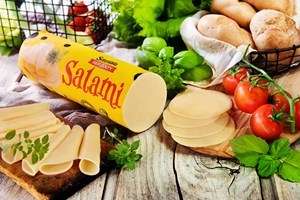 Spomlek Ser Salami Serenada